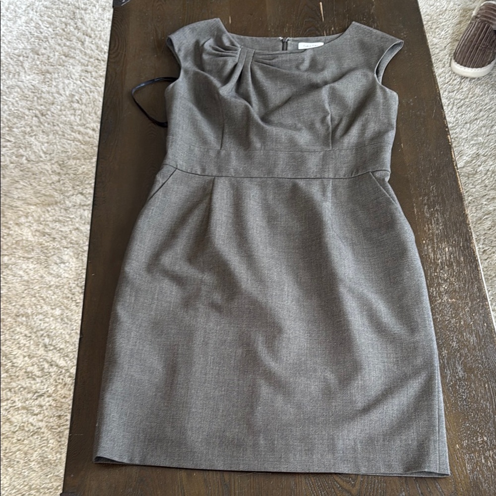 Calvin Klein Gray Pleated Sheath Dress Scoop Neck Cap Sleeve